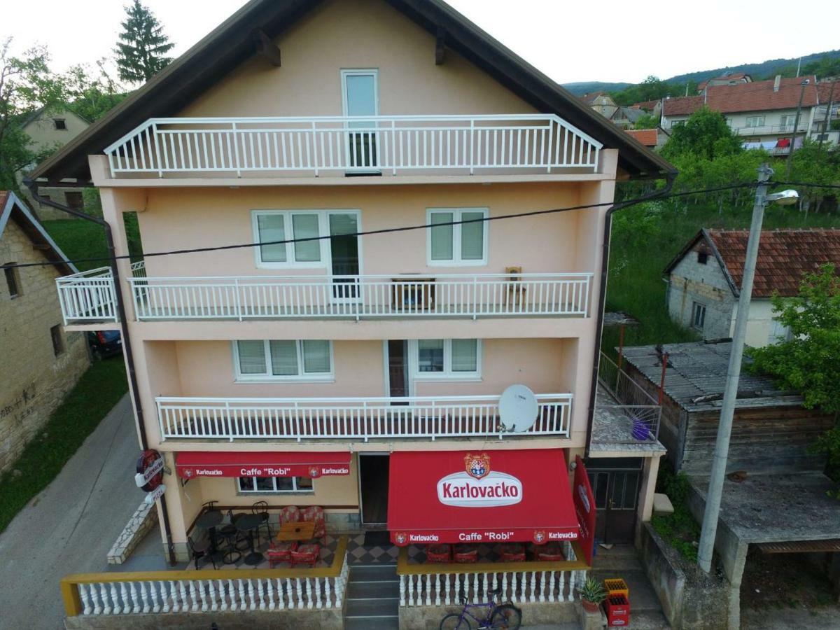 Apartman Malekin Apartment Prozor Ngoại thất bức ảnh